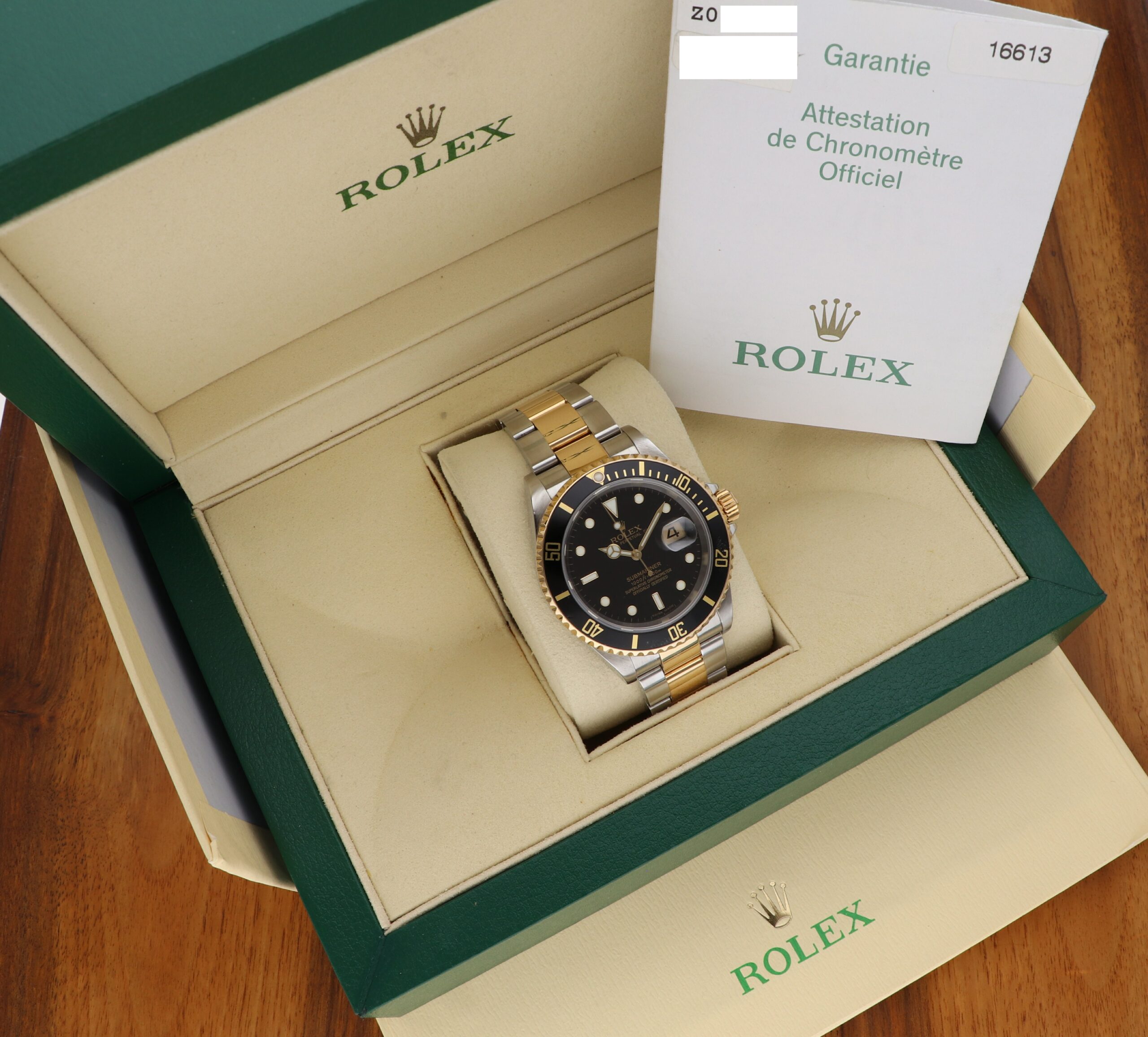 Rolex Submariner Date Chronometer Stahl Gold 16613 LC126 AT mit Box und Papieren