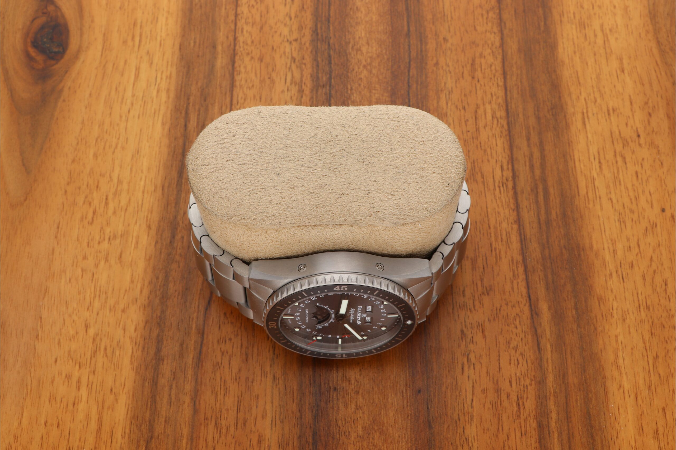Blancpain Fifty Fathoms Bathyscaphe Quantième Complet Mondphase Titan am Titanband 5054-1210-G52A deutsches Fullset 11/2022 im BESTZUSTAND